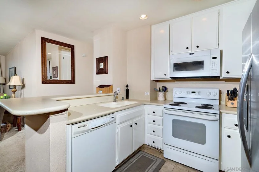 999 N Pacific #C309 photo 5