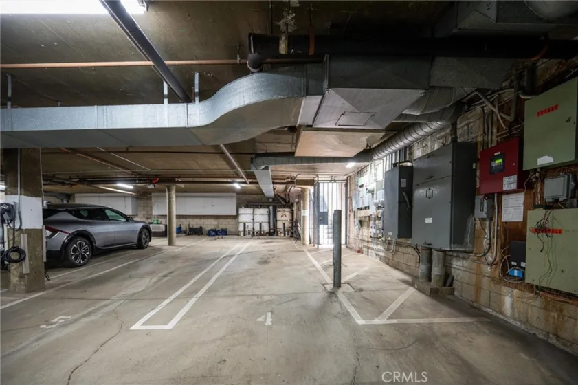 1921 Malcolm Avenue #201 photo 16