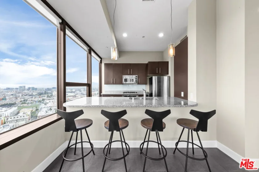 1100 Wilshire Boulevard #2411 photo 24