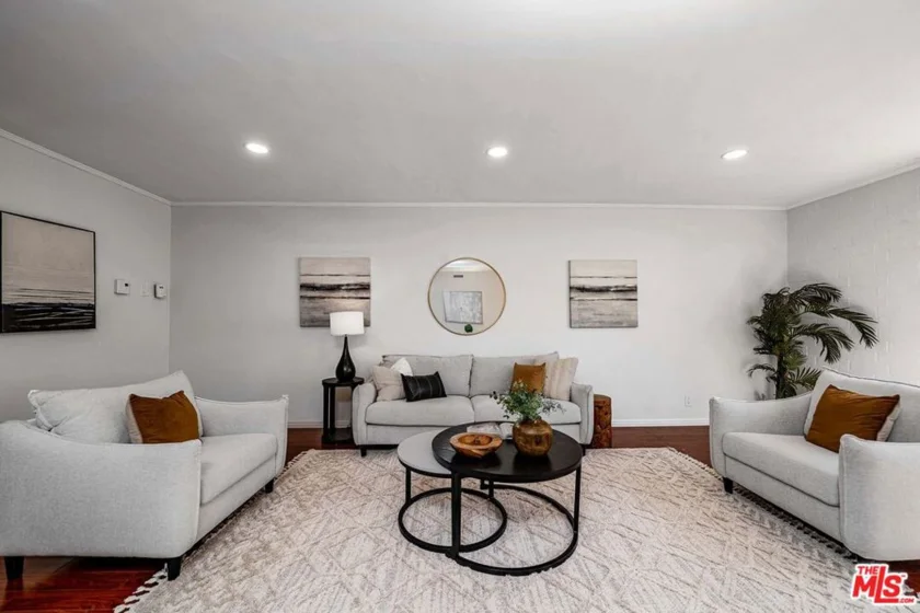 540 Kelton Avenue #105 photo 6