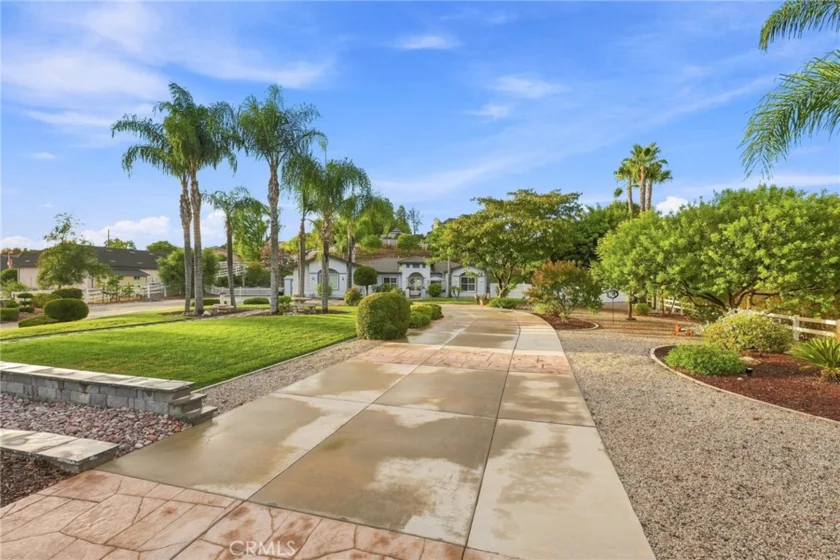 40823 Baccarat Road photo 3