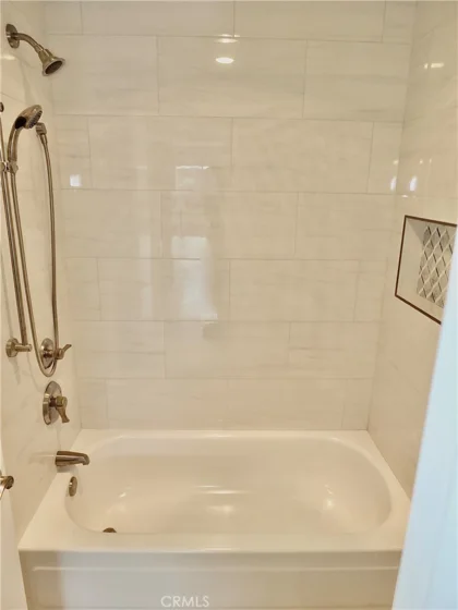 2805 E East 3rd Street #6 photo 20