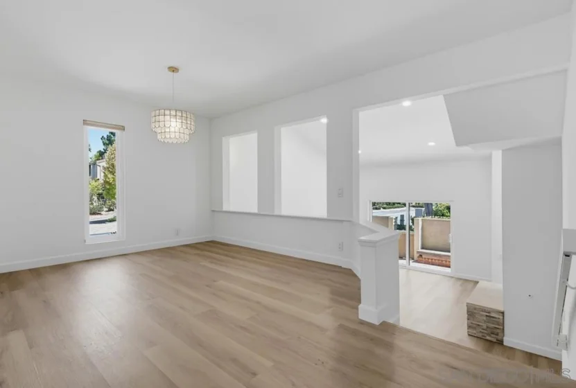 3249 Caminito Eastbluff #31 photo 8