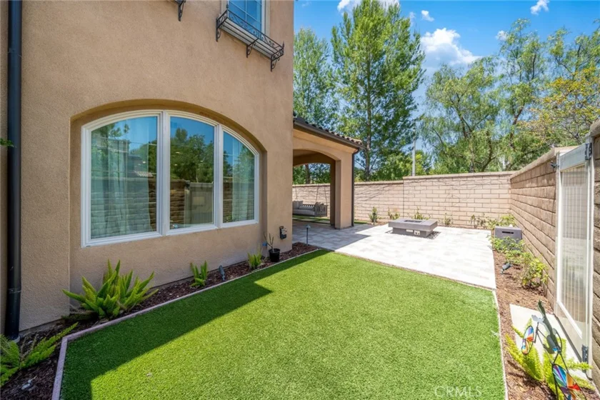 182 Finch photo 33