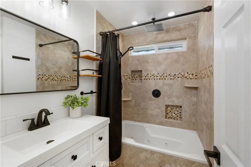 22811 Malaga Way photo 18