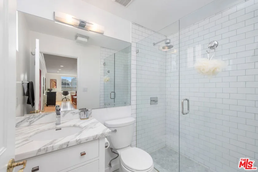 11723 Goshen Avenue #302 photo 7