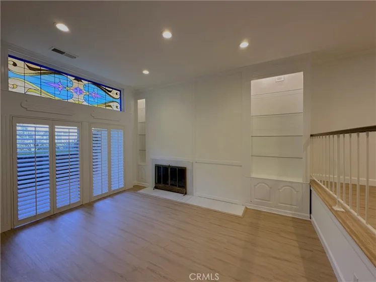 938 Palo Verde Avenue photo 2