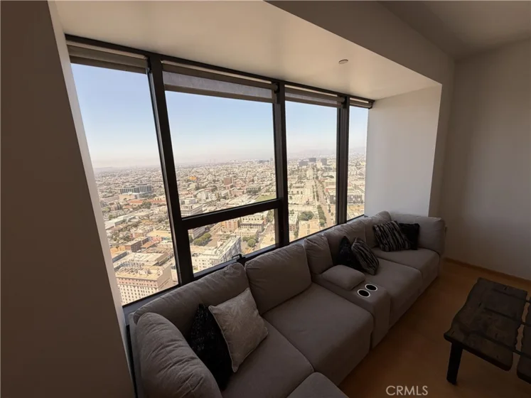 1100 Wilshire #2901 photo 37