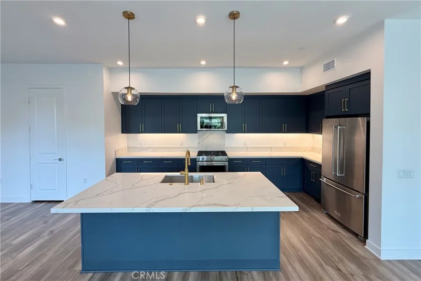 1130 S Urbana photo 6