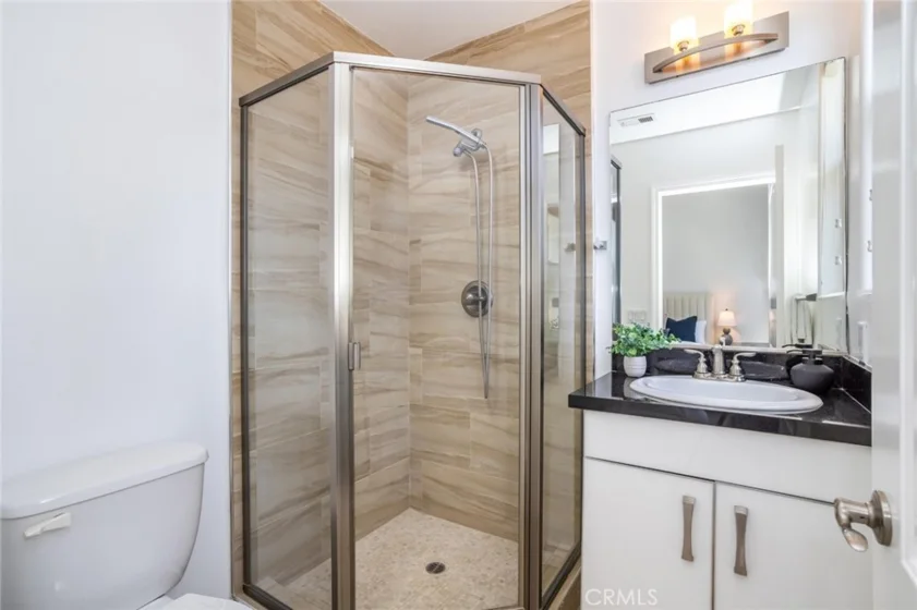 431 N Los Robles Avenue #2 photo 20