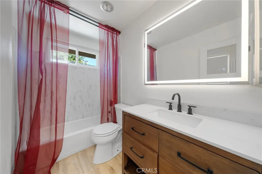 660 S Glassell Street #54 photo 15