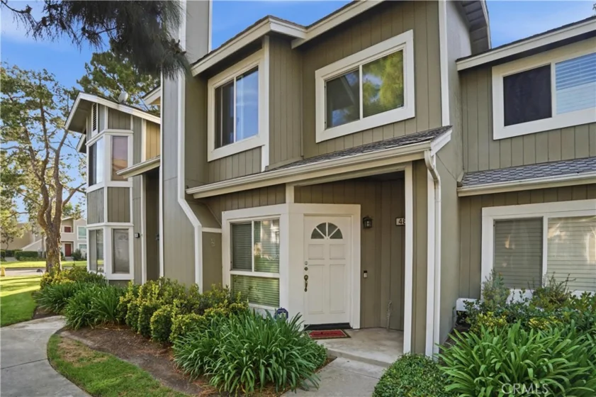 48 Monroe photo 26