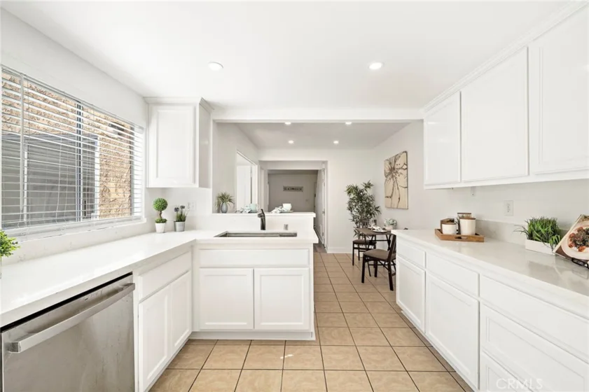 4902 Pearce photo 10