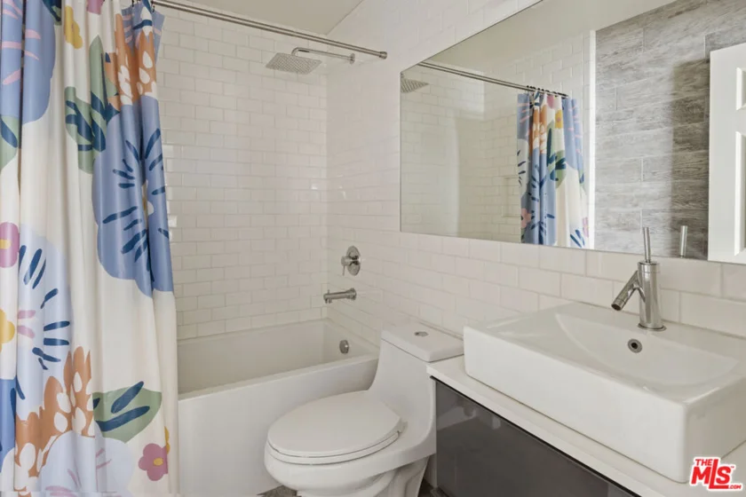 12530 Venice Boulevard #3 photo 16