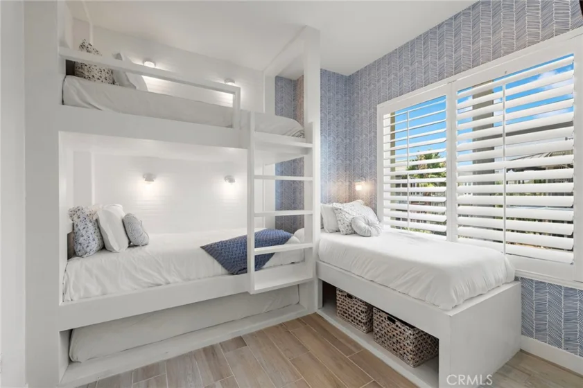 2046 Doheny Way photo 33