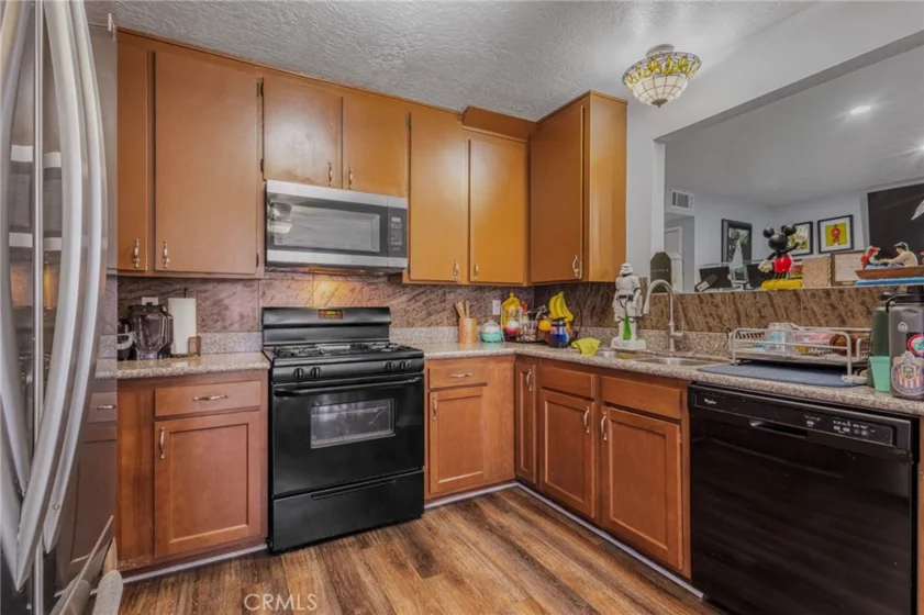 1381 S Walnut #2105 photo 7