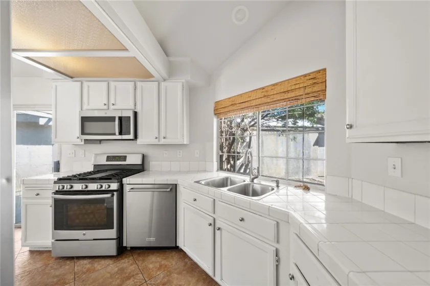 30522 Iron Bark Court photo 10