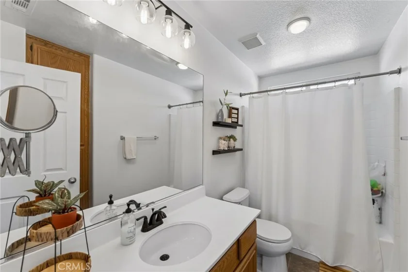 37250 Tucana photo 17