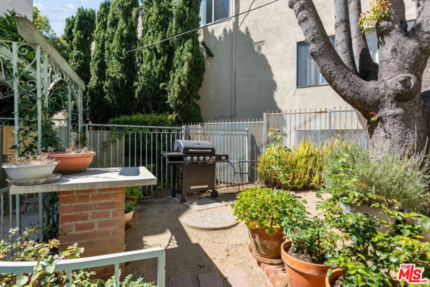 11965 Gorham Avenue #503 photo 21