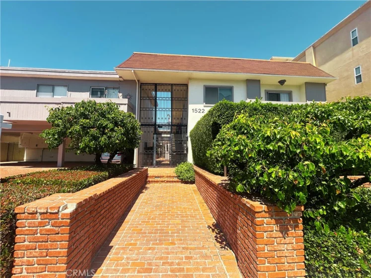 1522 S Centinela Avenue #204 photo 24