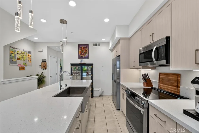 4810 Long Beach photo 7