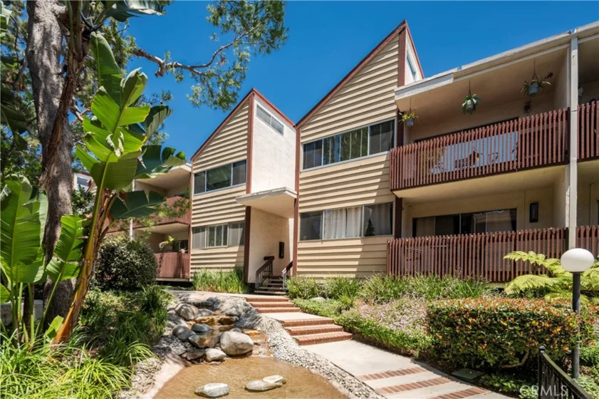 6000 Canterbury Drive #D113 photo 31