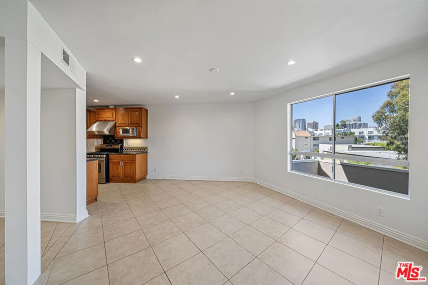 10650 Holman Avenue #308 photo 24