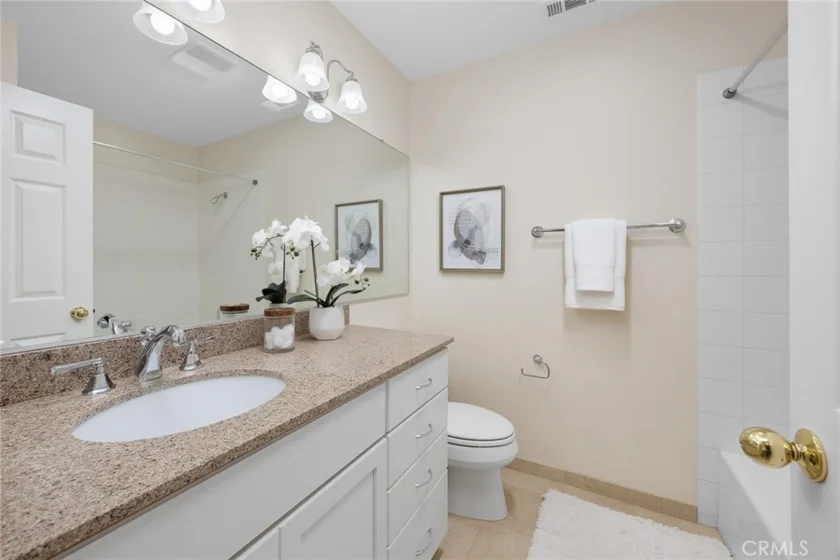 1518 Creekside Court #A photo 23