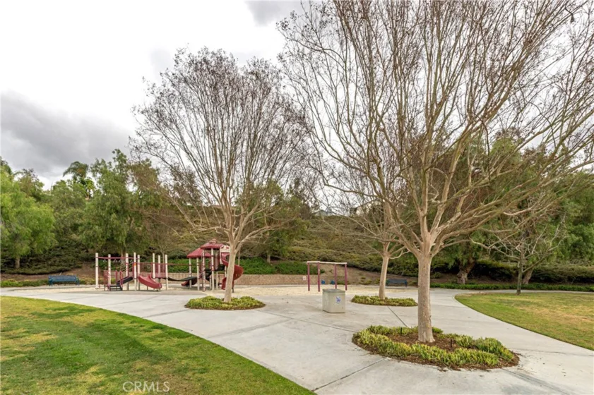 21605 Fernbrook photo 58