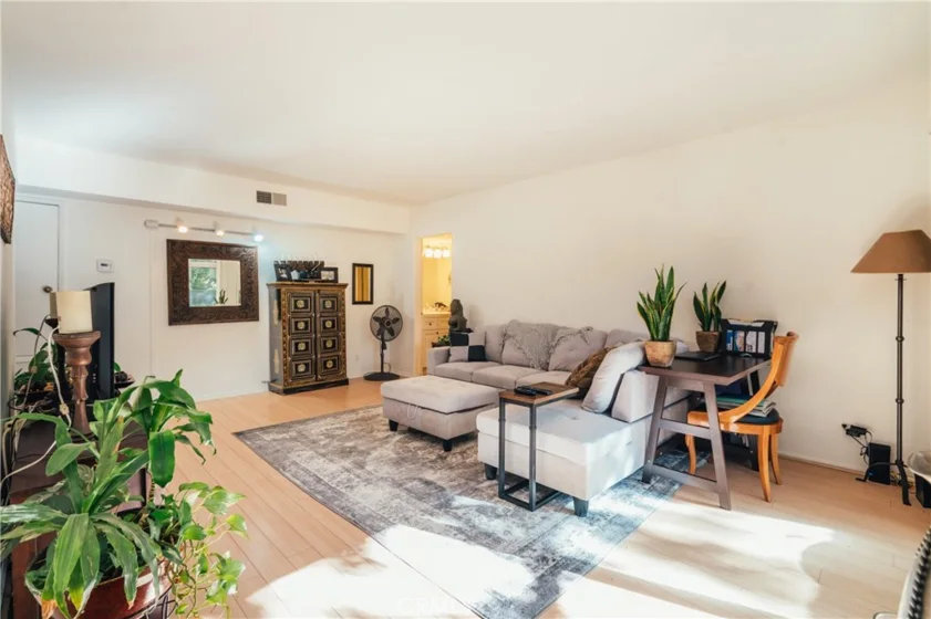 18307 Burbank Boulevard #75 photo 1
