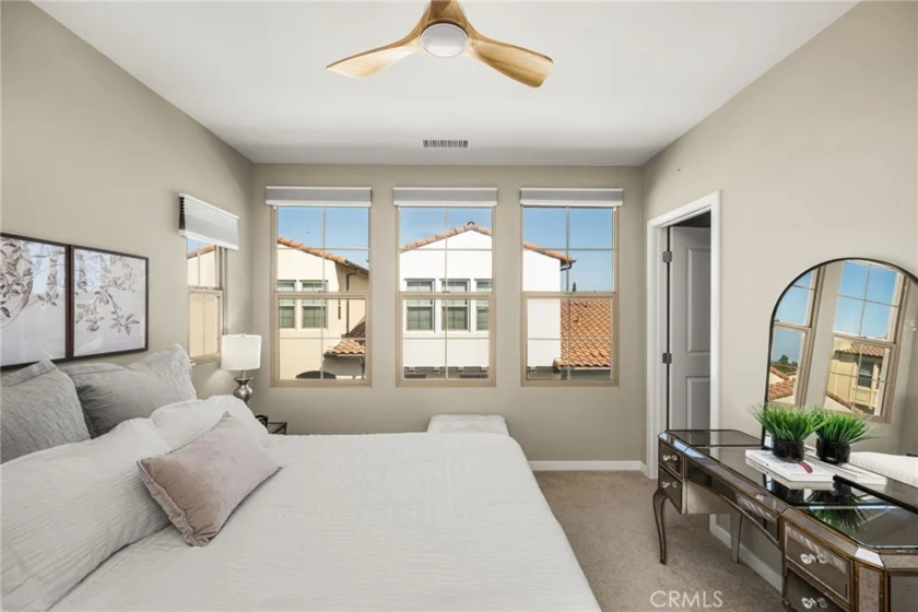 111 Tallowood photo 37