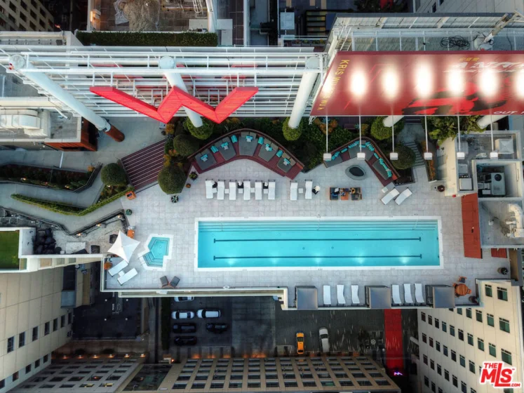 6250 Hollywood Boulevard #4E photo 2