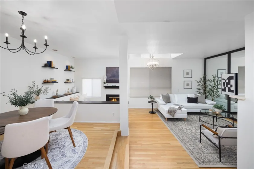 520 S Barrington Avenue #116 photo 44