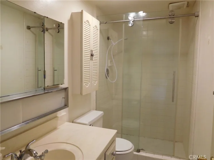 1015 N Michillinda #203 photo 25
