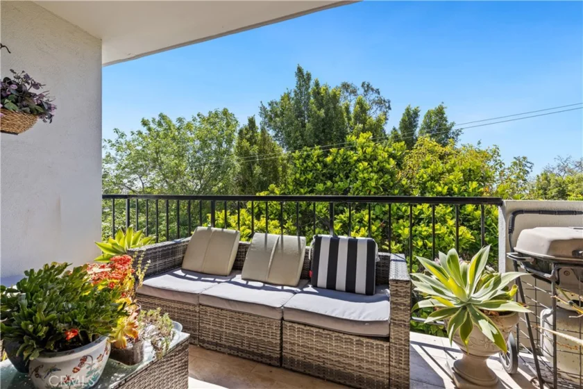 818 N Doheny #308 photo 13