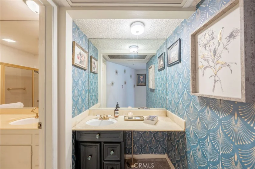 2260 N Cahuenga ##507 photo 9