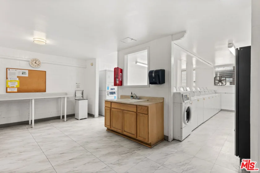 4900 Overland Avenue #196 photo 9