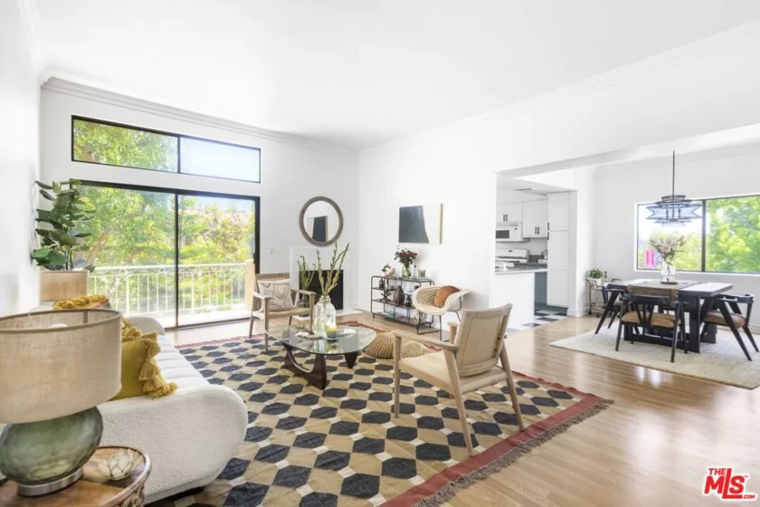 14247 Riverside Drive #201 photo 1