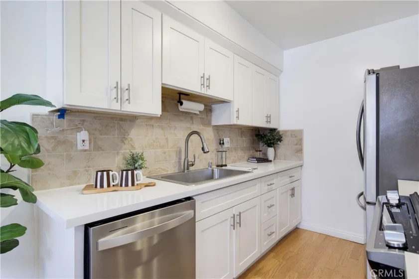 852 15th Street #5 photo 9