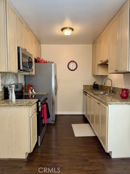 8650 Belford photo 6