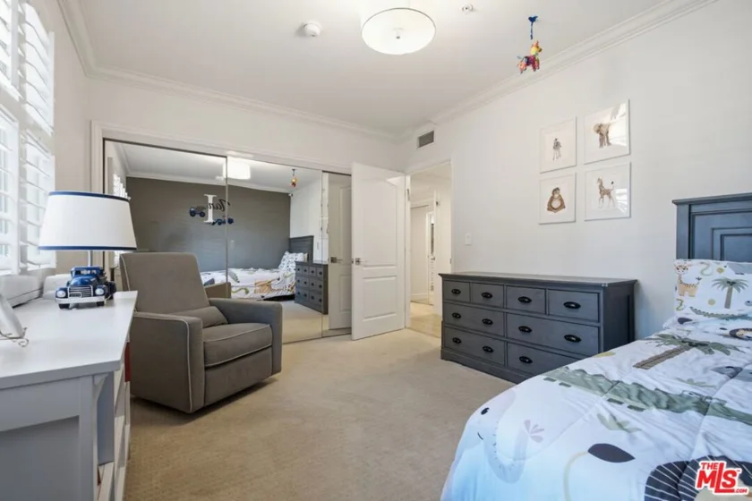 11908 Darlington Avenue #203 photo 14