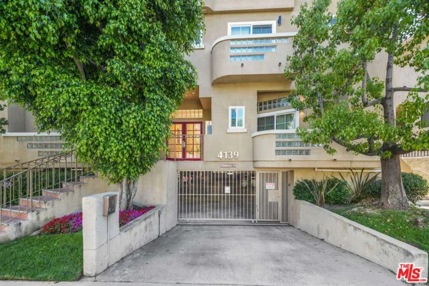 4139 Cahuenga Boulevard #106 photo 13