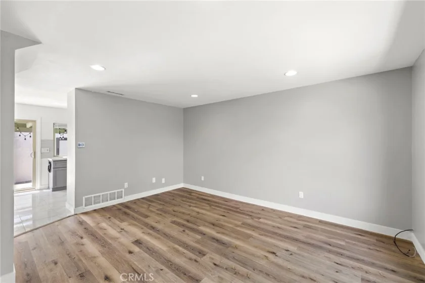 13148 Ferndale photo 23