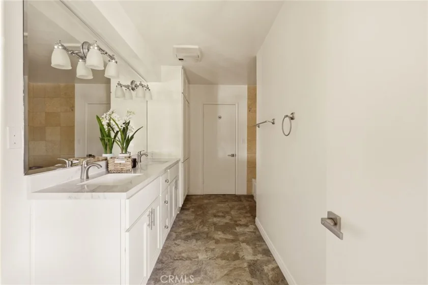1231 N Columbus #2d photo 29