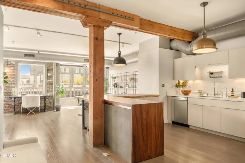 527 Molino Street #401 photo 14