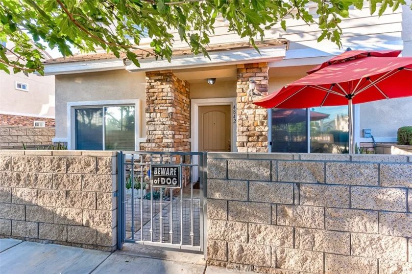 4842 Sapphire Way photo 1