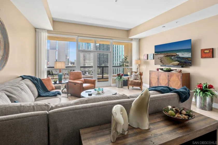 350 W Ash Street #809 photo 14