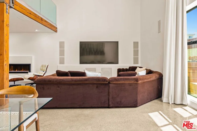 4115 Glencoe Avenue #107 photo 7