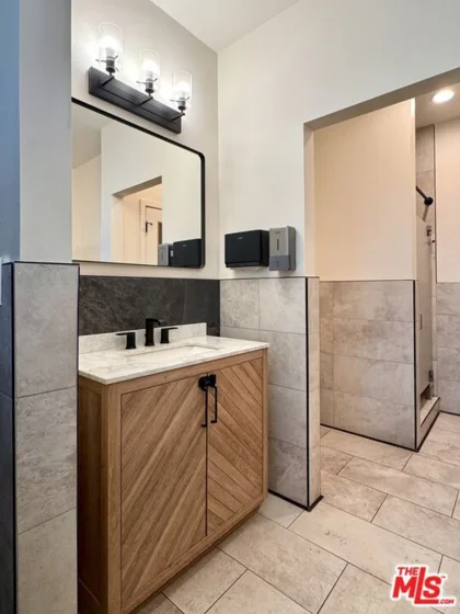18645 Hatteras Street #263 photo 31
