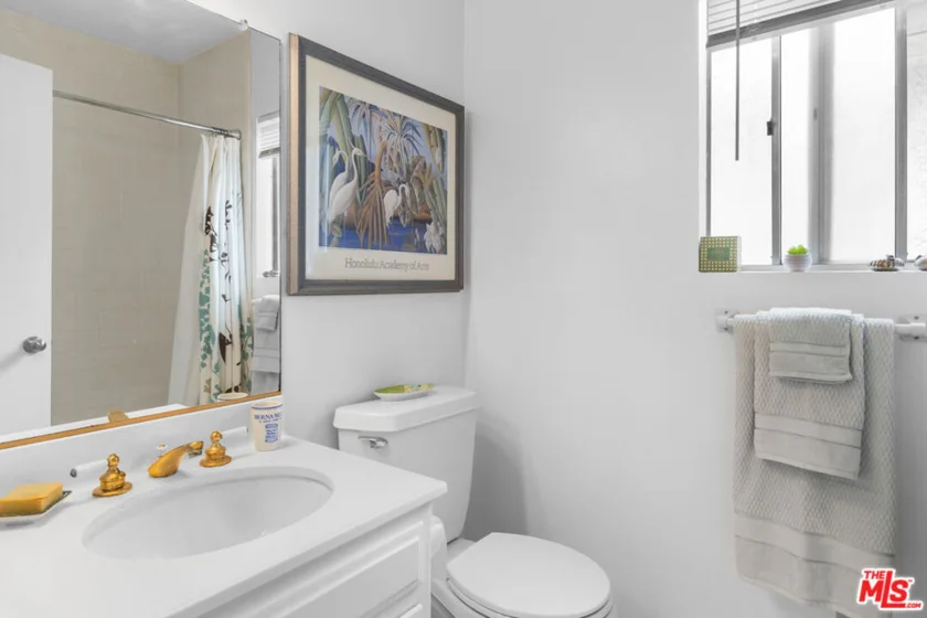 1828 Barry Avenue #4 photo 9